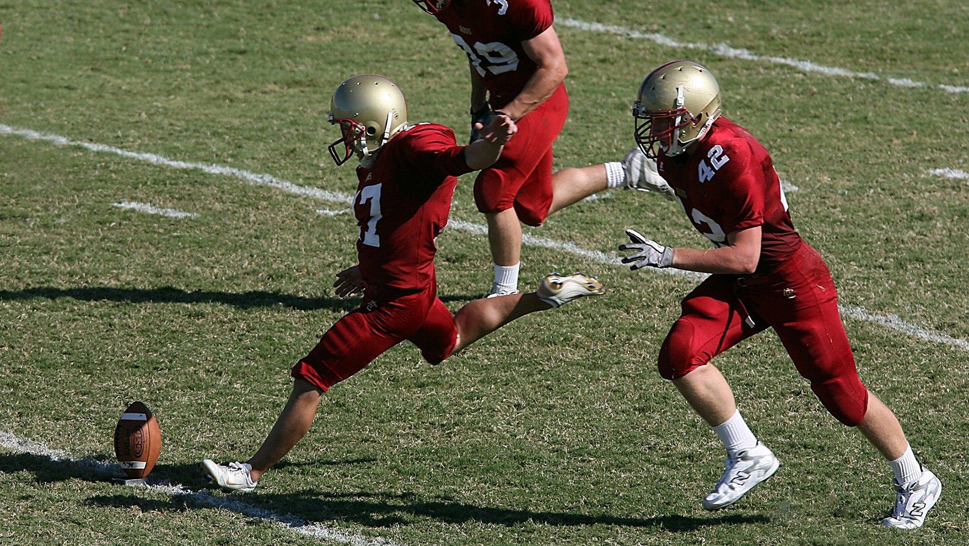 大连英博冲超在即!俱乐部提前布局,连签三位国安强援,施密特昔日弟子加盟引关注